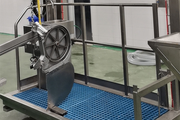 Half lift table